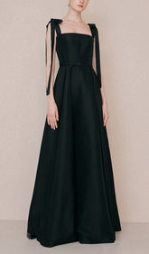 Schwarzes Trägerkleid von TIE