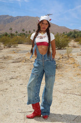 Gewaschene, im Used-Look gehaltene High-Waist Straight Jeans