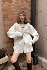 Lässiger Hoodie mit Nieten