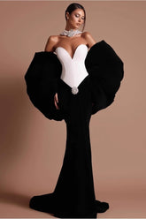 Kristall-Blumen-Luxus-Bodycon-Trägerloses Partykleid in Schwarz-Weiß