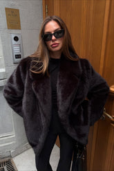 Modischer Plüsch-Wintermantel aus Kunstfuchspelz mit breitem Kragen, modischer Plüschmantel