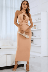 Ariela Neckholder-Maxikleid mit Cut-Outs und Bandagen