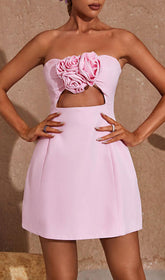 Trägerloses Minikleid mit Cut-outs