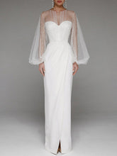 Trägerloses, glitzerndes Brautkleid mit Puffärmeln