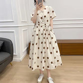 Figurschmeichelndes, schlichtes A-Linien-Kleid mit Polka-Dots