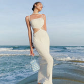 Einfarbiges, figurbetontes Kleid mit Cut-outs und hohem Bund