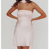 Trägerloses, rückenfreies Mini-Bodycon-Kleid mit Schal