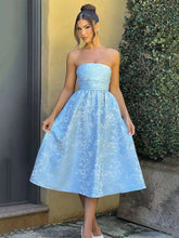 Jacquard-Midikleid mit Taillenwickel, A-Linie