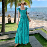 Boho-Kleid mit Blumenstickerei, Spitze und Schmetterlingsärmeln