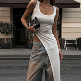 Rückenfreies, trägerloses, schmal geschnittenes Crop-Top