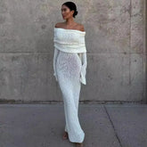 Strickkleid mit schulterfreiem Cut-Out-Strickmuster, Midi-Länge