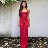 Gerafftes, trägerloses, transparentes Maxikleid aus Mesh