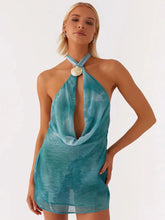 Batik-Neckholder-Kleid mit offenem Rücken, Cut-Outs und schulterfreiem Design – perfekt für den Urlaub