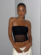 Schwarzes, trägerloses Crop-Top aus Netzstoff