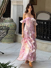 Plissiertes, schulterfreies Blumenkleid