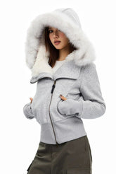Fleecegefütterte, kurze Kapuzenjacke mit Pelzkragen und Reißverschluss