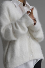 Strickjacke aus weichem Nerzfleece mit V-Ausschnitt, locker gestrickt