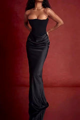 Trägerloses, rückenfreies, gerafftes Partykleid