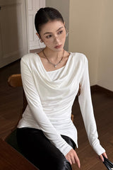 Elegante, asymmetrische, schlanke Basisschicht mit lässigem Kragen