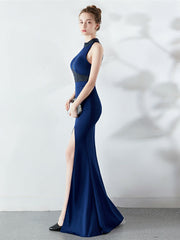 langes Neckholder-Abendkleid 