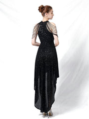 Schmale und figurbetonte, mittellange Abendkleid 