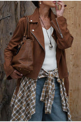 Modische, kurze Bikerjacke mit Reißverschluss
