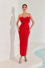 Diaz Maxikleid mit Federquasten und Bandagenrand – Rot