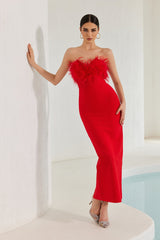Diaz Maxikleid mit Federquasten und Bandagenrand – Rot