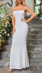 Weißes Maxikleid mit drapiertem Korsett 