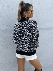 Pullover mit Leopardenmuster und hohem Kragen 