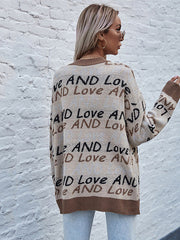 Strickpullover mit Buchstaben 