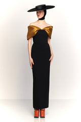 Schulterfreies, figurbetontes Maxikleid für festliche Anlässe