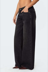 Lässige, weit geschnittene Jeans mit modischem Print
