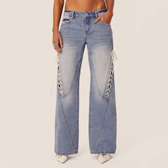 Seitlich mit Bandage versehene, tief sitzende Baggy-Hose