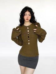 Top mit Cut-out-Rippstrick und Glockenärmeln