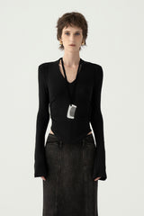 Schickes, minimalistisches, tailliertes Langarm-Unterhemd mit V-Ausschnitt