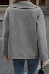 Oversized, vielseitiger, kurzer Blazer aus Wollmischung