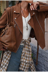 Modische, kurze Bikerjacke mit Reißverschluss
