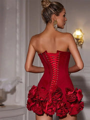Trägerloses Rüschenkleid mit 3D-Blumenmuster