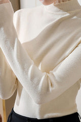 Elegantes, figurbetontes Unterhemd mit Stehkragen und Spitzeneinsätzen