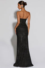 Silberfolienbesetztes, trägerloses, figurbetontes Partykleid