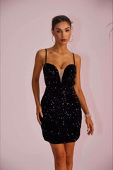 Spaghettiträger-Partykleid mit Paillettenbesatz, transparentem Schlitz