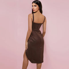 Trägerloses, ärmelloses, figurbetontes Midikleid mit Rüschen FP21509
