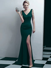 schlankes Abendkleid 