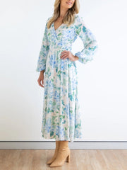 Kleid mit Blumenmuster und geraffter Taille 