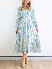 Kleid mit Blumenmuster und geraffter Taille 