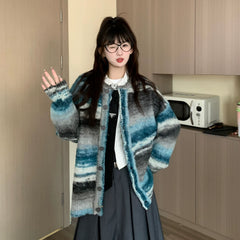 Oversized Flauschiger, gestreifter Cardigan mit Knopfleiste