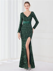 Temperamentvolles, langärmeliges Abendkleid 