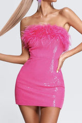 Schlankes und sexy Tube-Top-Kleid