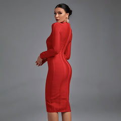 Hochgeschlossenes, langärmeliges, knielanges Bandagenkleid mit Cut-outs